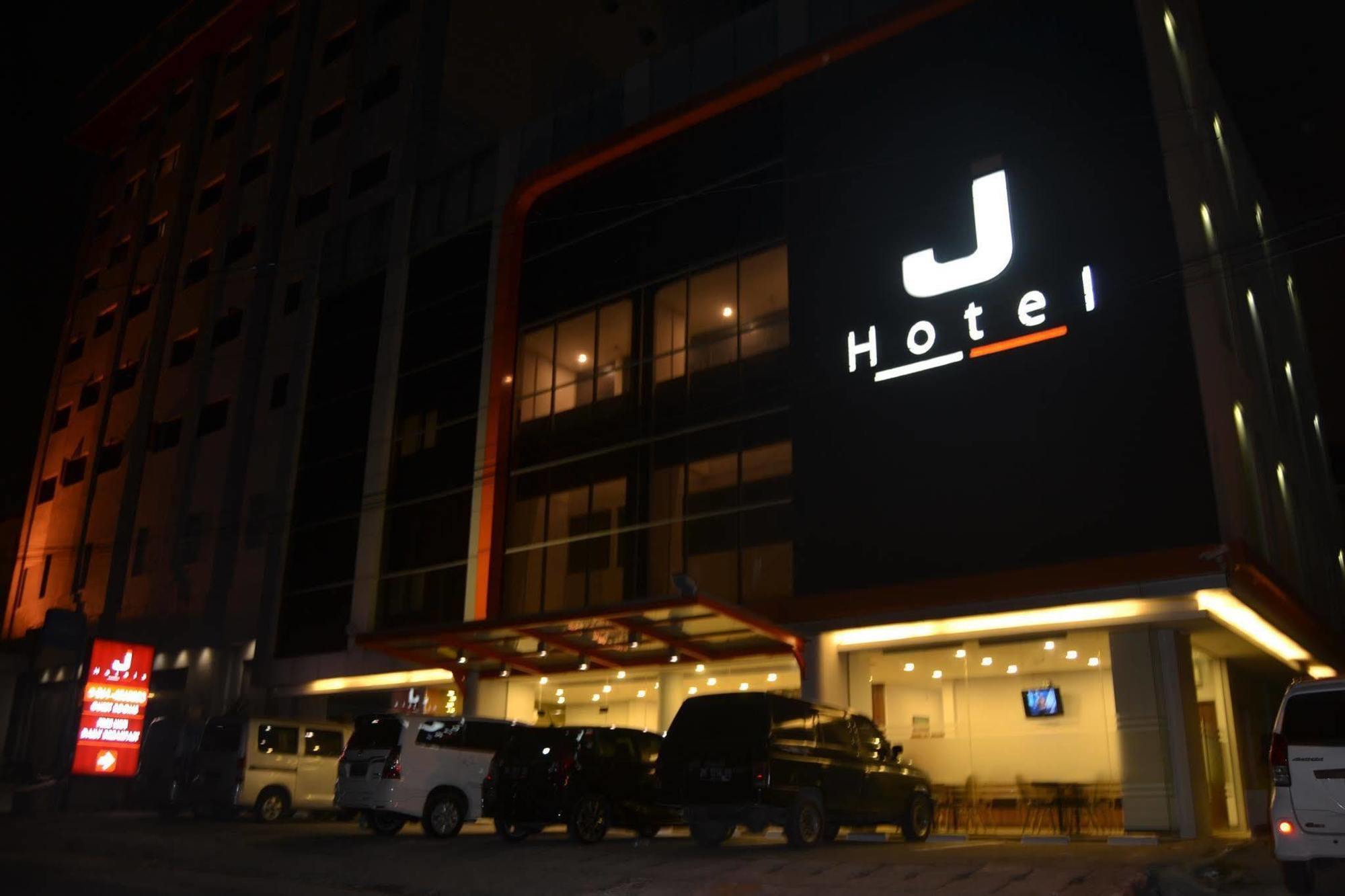 J Hotel Medan Ngoại thất bức ảnh